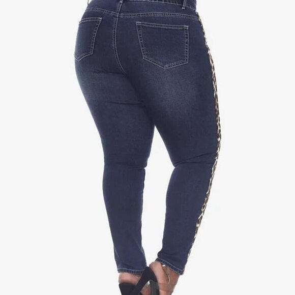 White Mark Plus Super Stretch Denim Cheetah Panel Jeans Dark Blue - Size 16 NWT - Picture 6 of 6